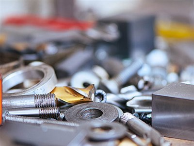 連接器的基本性能可分為三類(lèi):機械性能、電氣性能和環(huán)境性能。